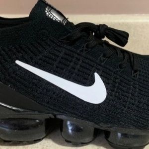 Nike vapormax flyknit 3 women's size us 8